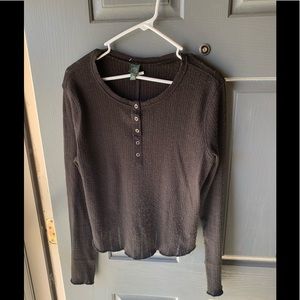 Wild Fable brand juniors long sleeve black tee.  Sz XXL